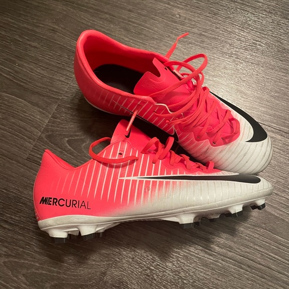 Nike cleats Y3.5 - Picture 2 of 3